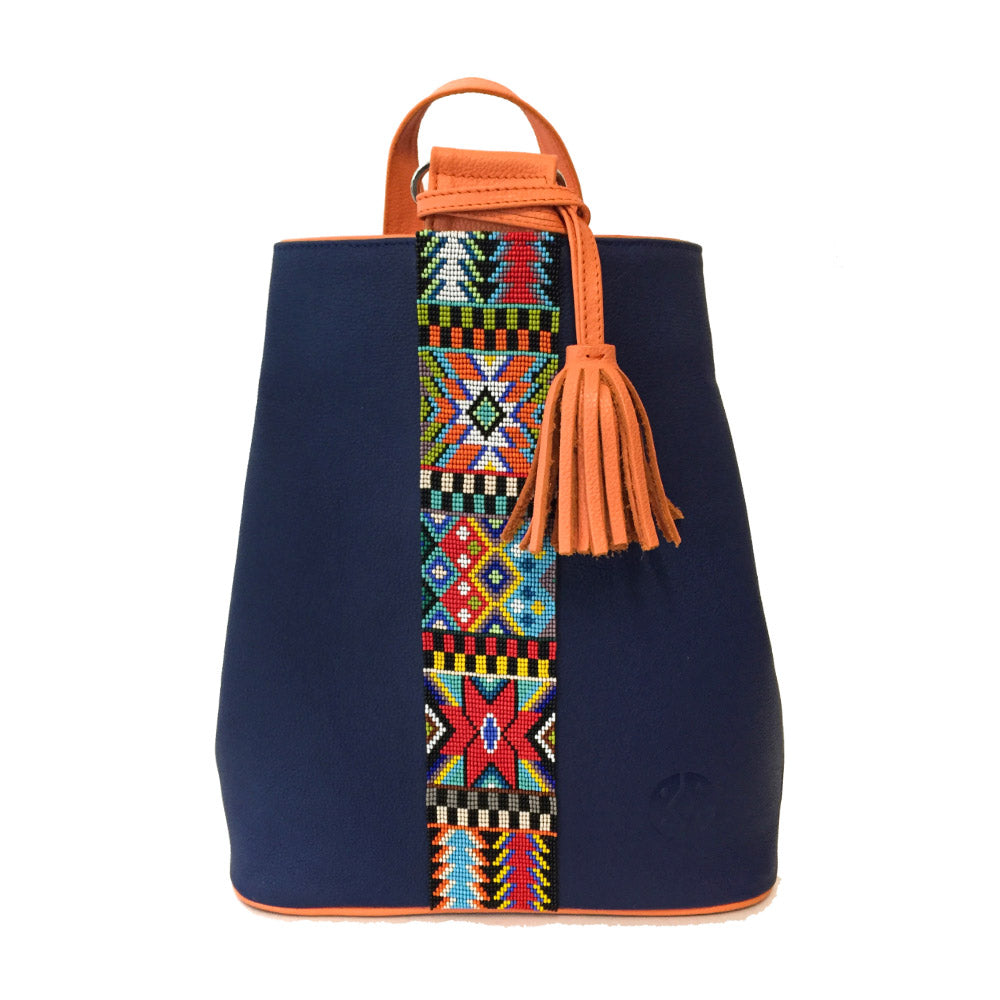 Mochila Backpack de piel para mujer color azul con cinta artesanal de chaquira