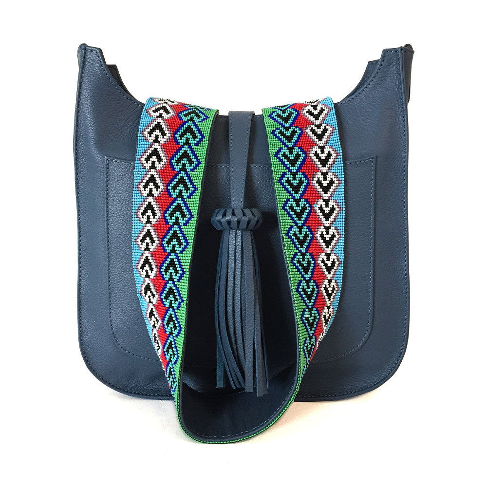 Bolsa para viaje de piel para mujer con cierre estilo bandolera con asa intercambiable de artesanía de chaquira color azul mezclilla
