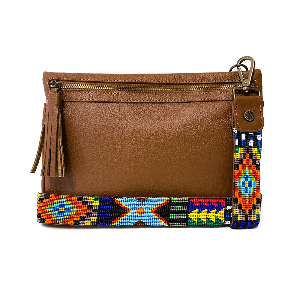 Bolsa Clutch para mujer de asa larga intercambiable artesanal de chaquira color camel