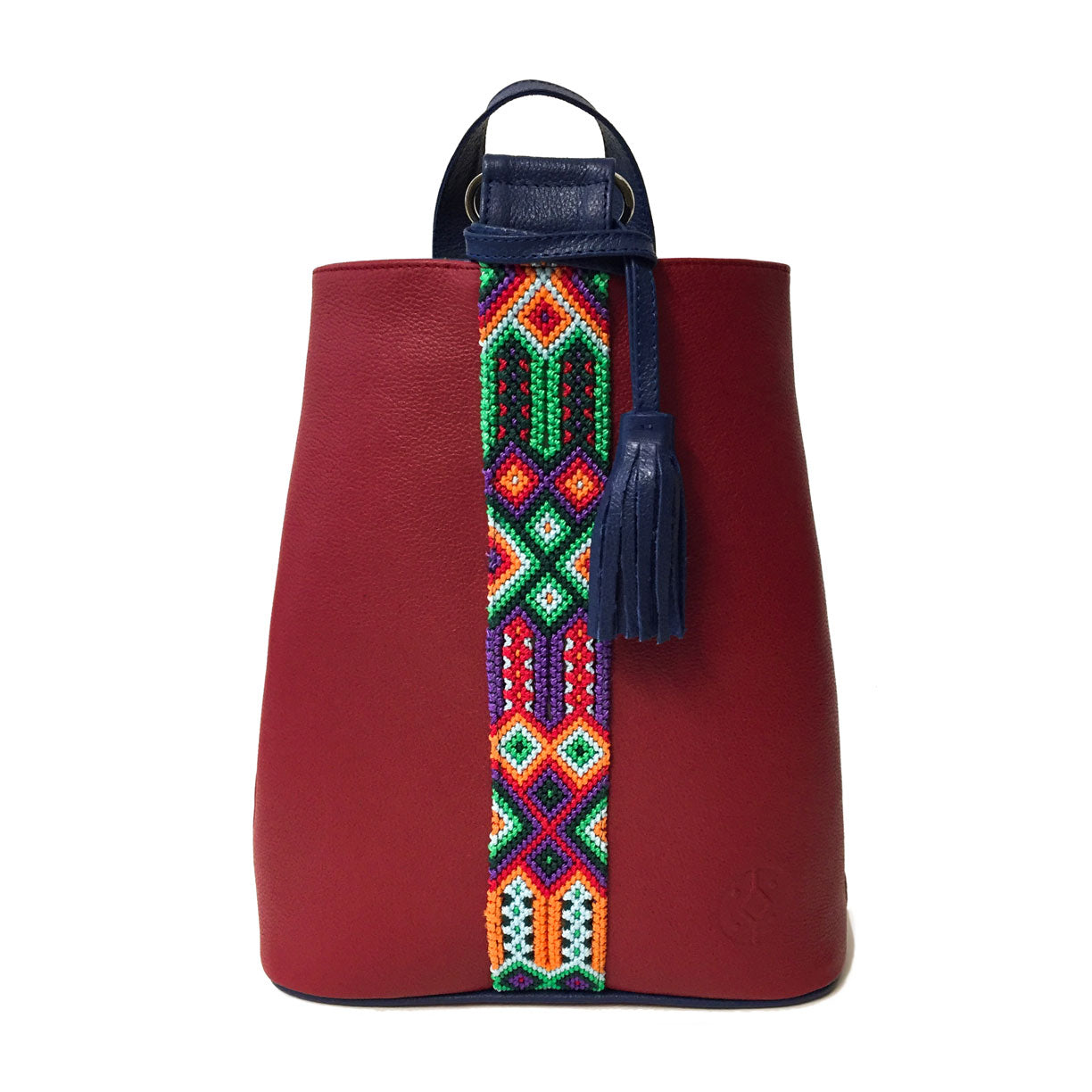 Mochila Backpack de piel para mujer color rojo con cinta artesanal Chiapaneca