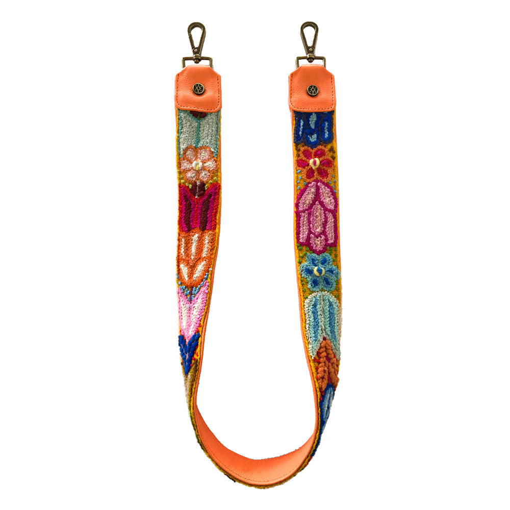 Asa intercambiable para bolsa color naranja con cinta artesanal de lana peruana