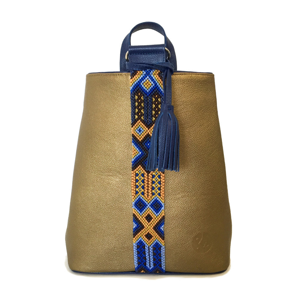 Mochila Backpack de piel para mujer color bronce con cinta artesanal Chiapaneca